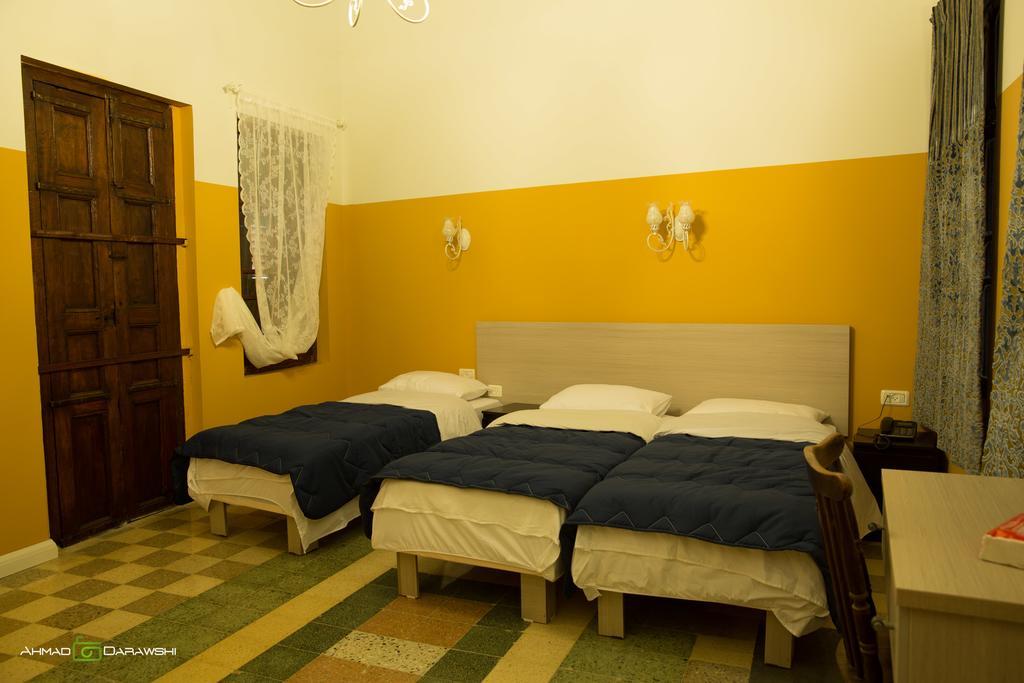 Al-Hakim Boutique Hotel Old Town Nazareth Rum bild