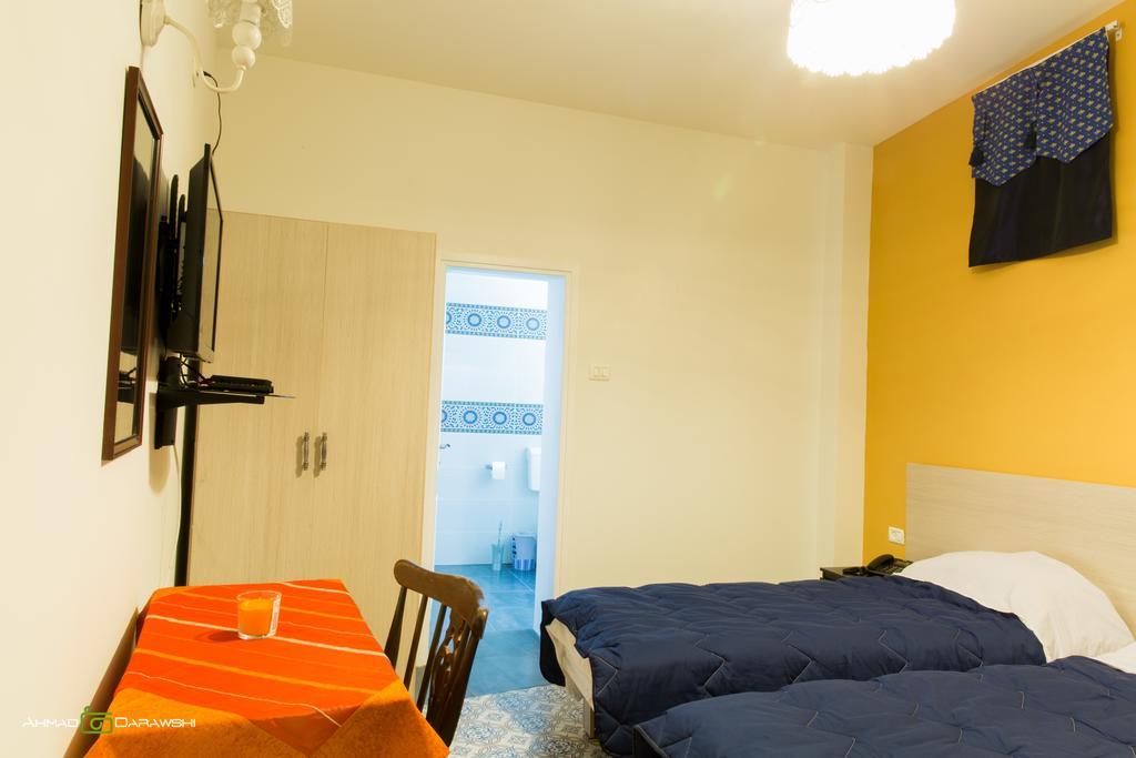 Al-Hakim Boutique Hotel Old Town Nazareth Rum bild